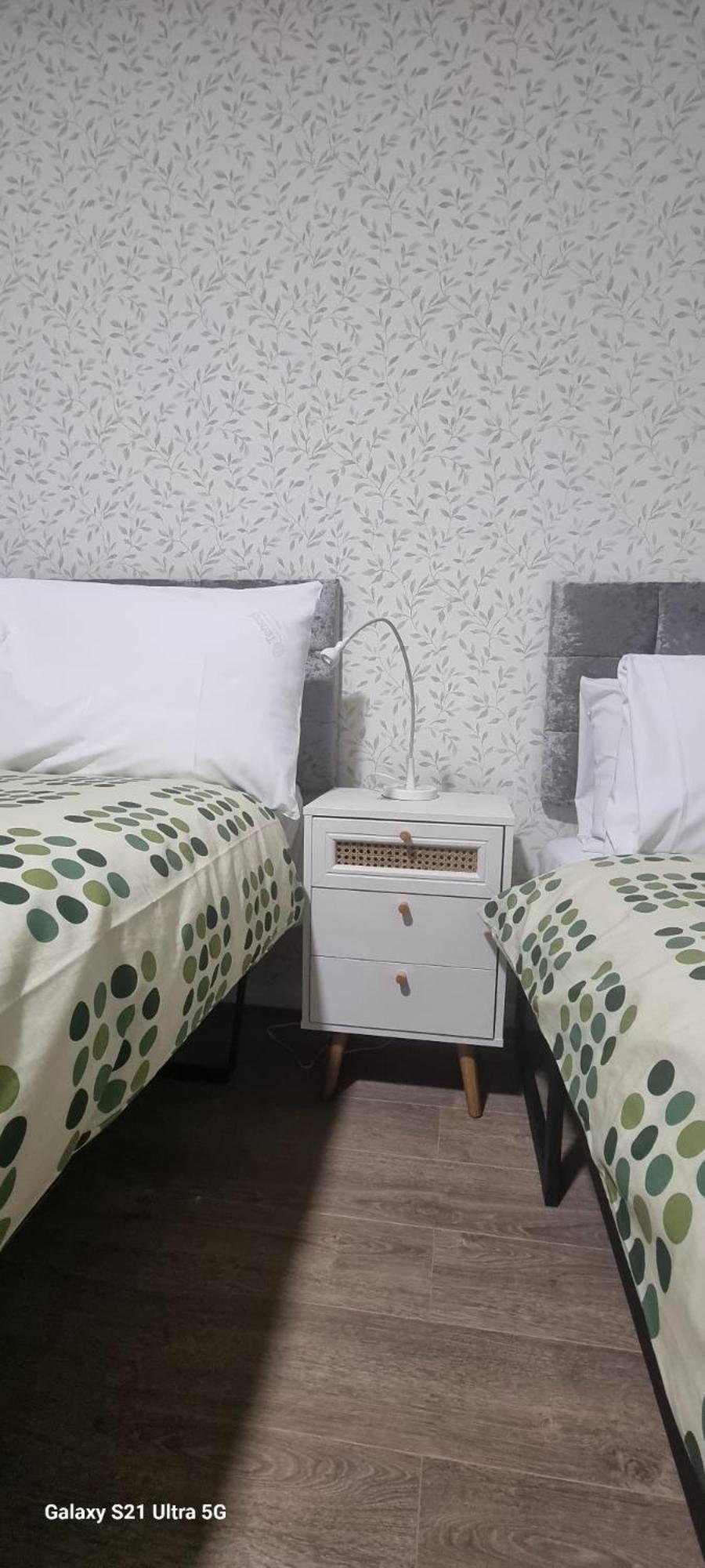 Elstree Inn Борхамуд Екстериор снимка
