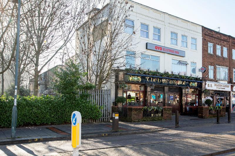 Elstree Inn Борхамуд Екстериор снимка
